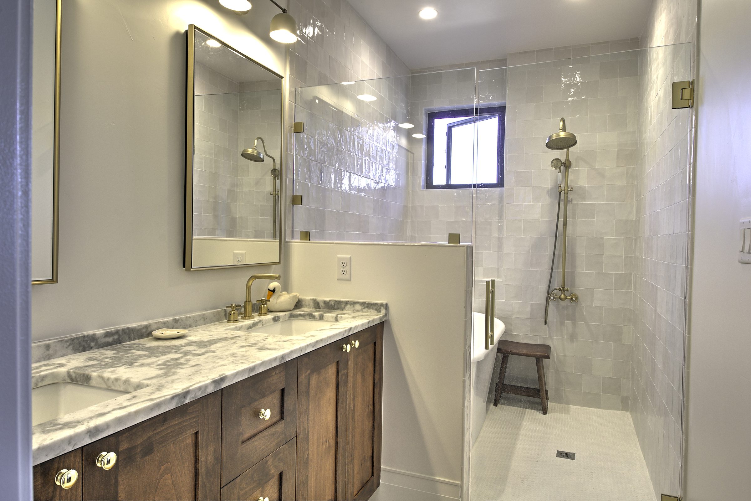 The Stein — bathroom thumbnail